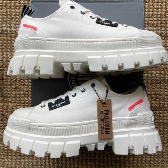 NEW Free People Revolt Lo Textile Sneakers In Star White US 10/EU 41 - Picture 10 of 12